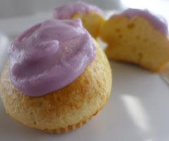 Iced Cupcakes with MCTProcal