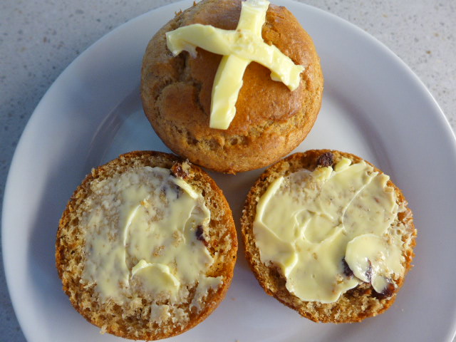 HOT CROSS BUNS MCT oil